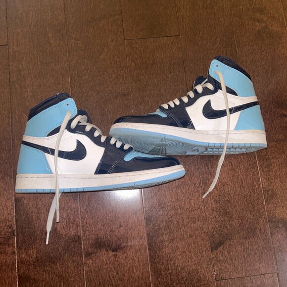 Jordan 1 Retro High UNC Patent (Women's) - Picture 2 of 7